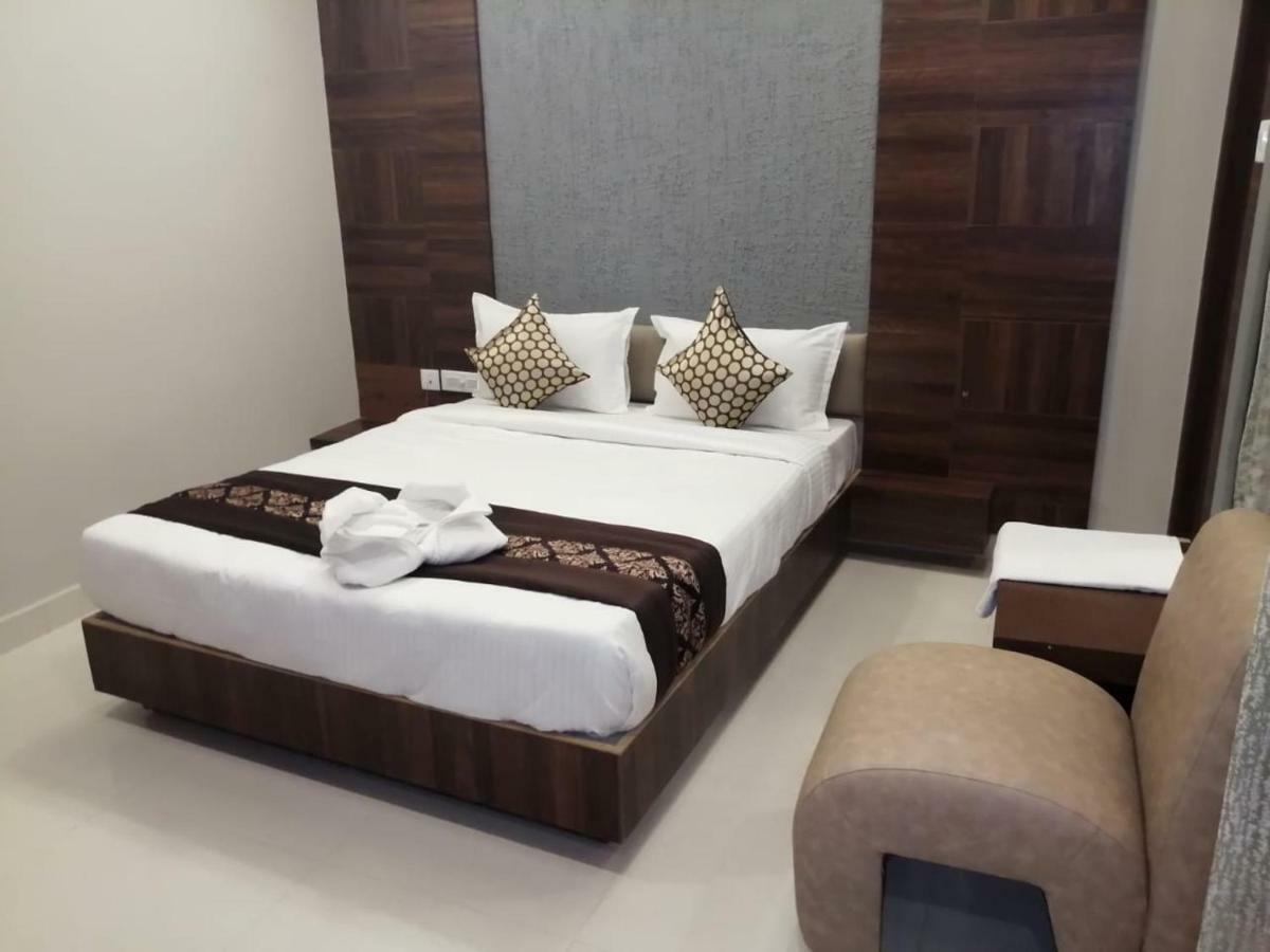Grand Oliver Chennai Exterior foto