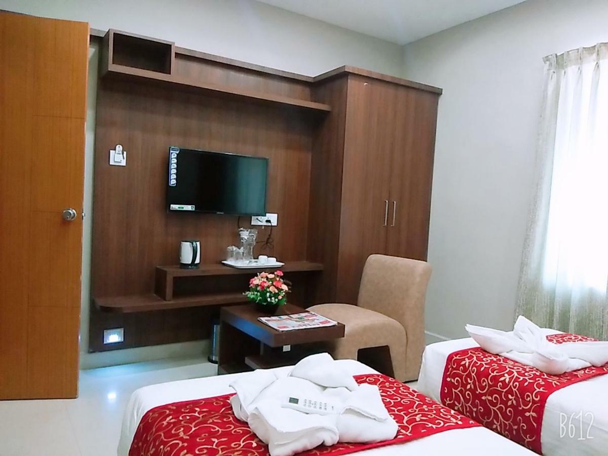 Grand Oliver Chennai Exterior foto