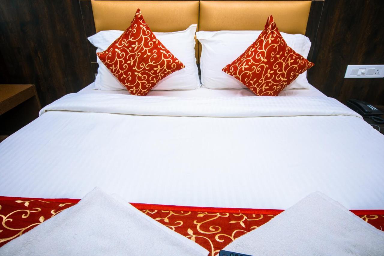 Grand Oliver Chennai Exterior foto