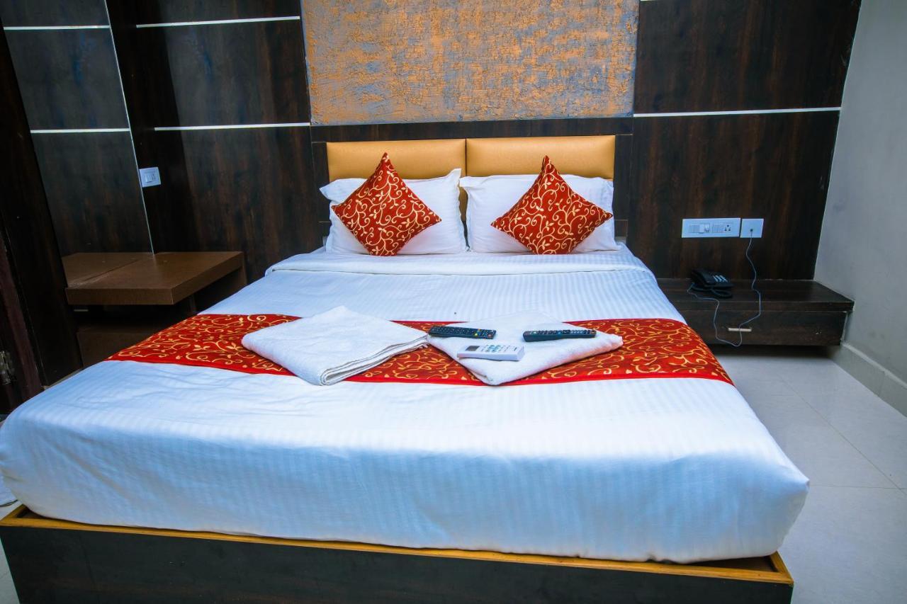 Grand Oliver Chennai Exterior foto